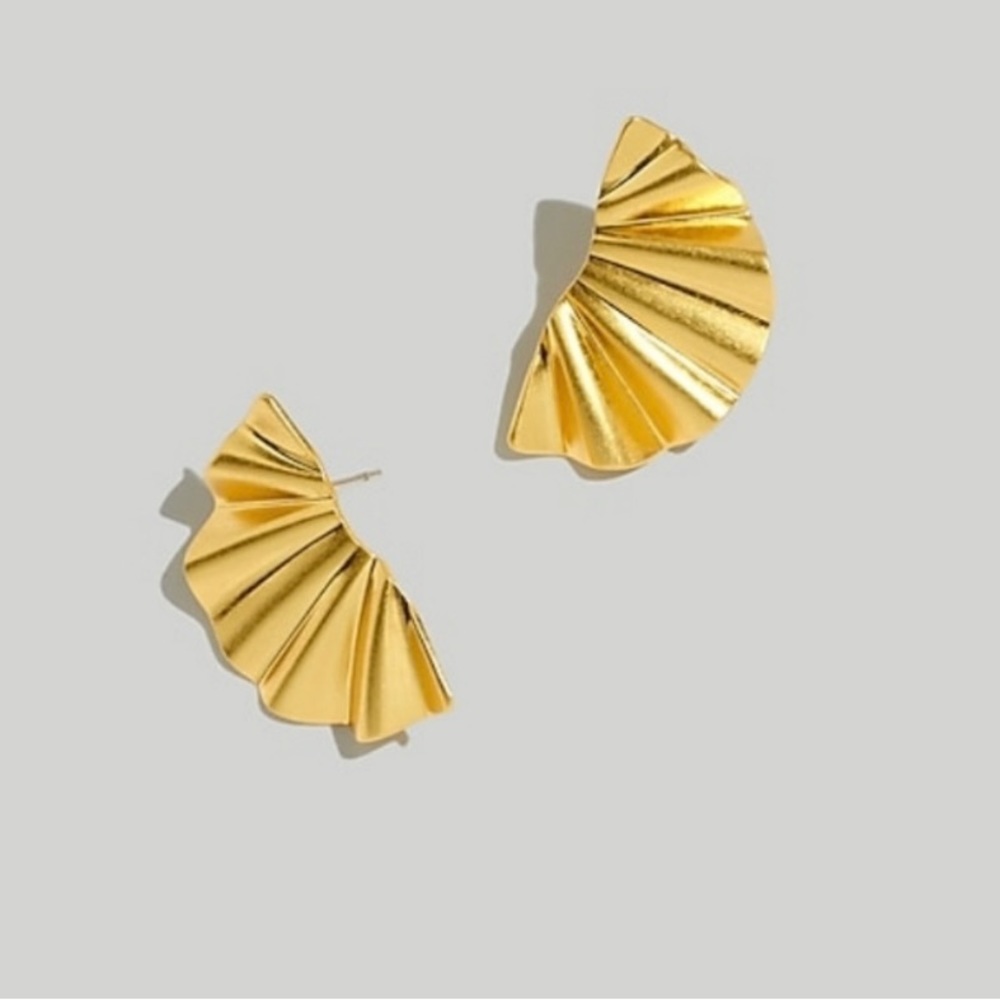 Madewell wavy fan gold earrings. Never worn